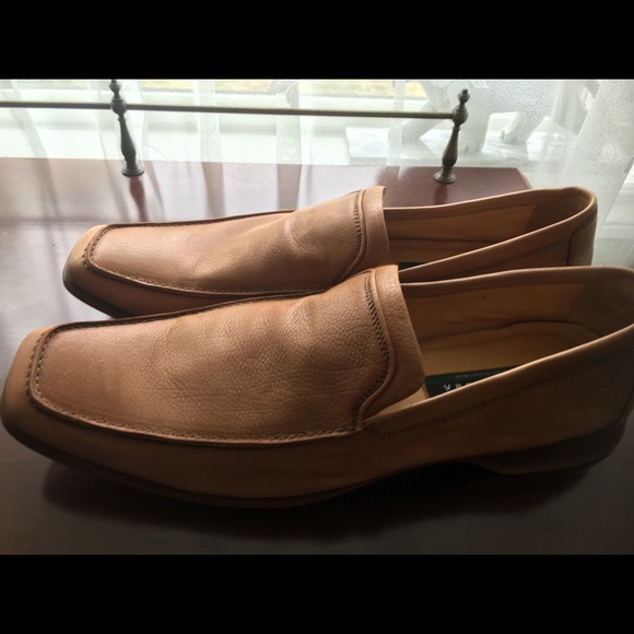 Beautiful, new Italian hand made shoes size 13